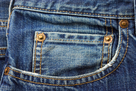 Bluenotes Canada: BOGO 50% Off Jeans
