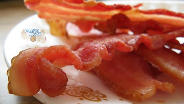 Canadian Freebies: Free Maple Leaf Natural Selection Bacon