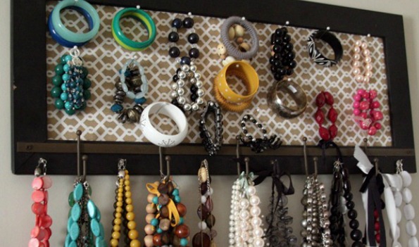8 Inspirational Ideas For Reusing Your Old Picture Frames