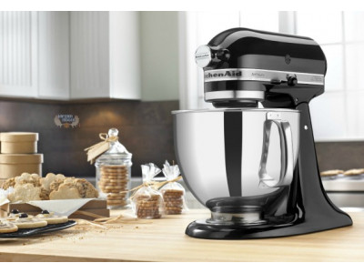 Amazon Canada: KitchenAid Artisan Mixer Only $280 (Was $500) - EXPIRED