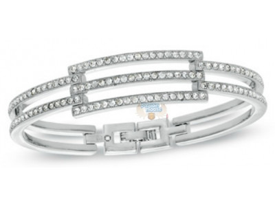 Peoples Jewellers Canada: Up To 50% Off Mother's Day Jewellery