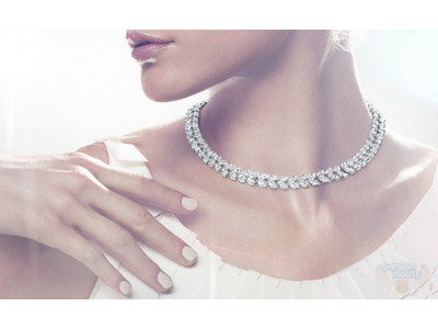 Swarvoski Canada: Free Swarovski Pen with $190 Purchase