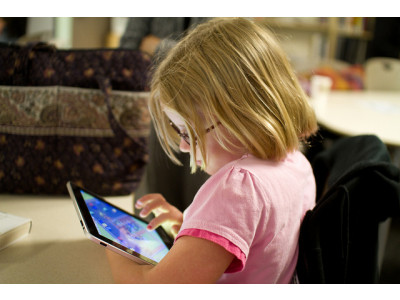 Shop.ca: Hipstreet Titan Tablet & Sleeve/Stylus Bundle Only $80