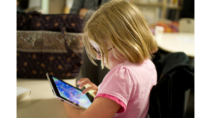 Shop.ca: Hipstreet Titan Tablet & Sleeve/Stylus Bundle Only $80