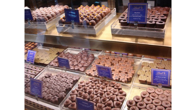 Dealfind Canada: $15 For $30 Of Lindt Chocolate