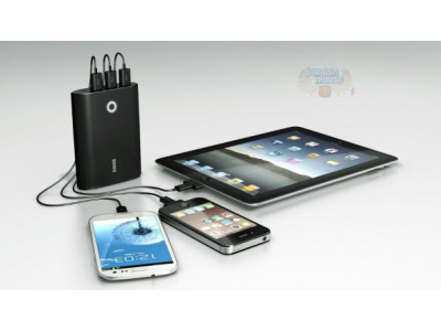 Amazon Canada: Anker 2nd Gen. Battery Charger 12000mAh - Now $60 (Save $40)