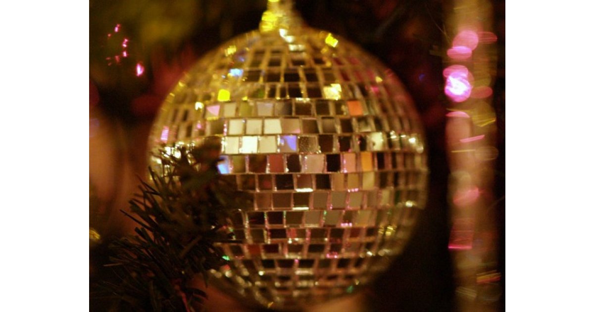 The Bay Canada Gluckstein Home 7' Fir Tree Only 80 (Was 200)