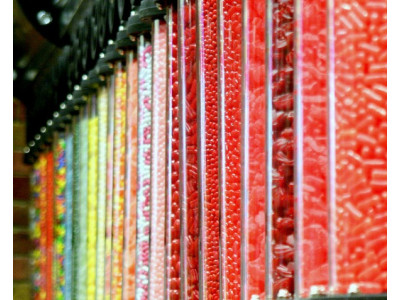 Beyond The Rack Canada: Candy Over 60% Off