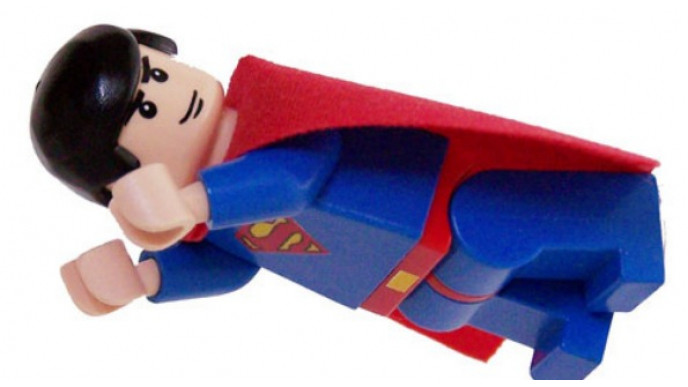 Toys R Us Canada: LEGO Superman Make N' Take Event