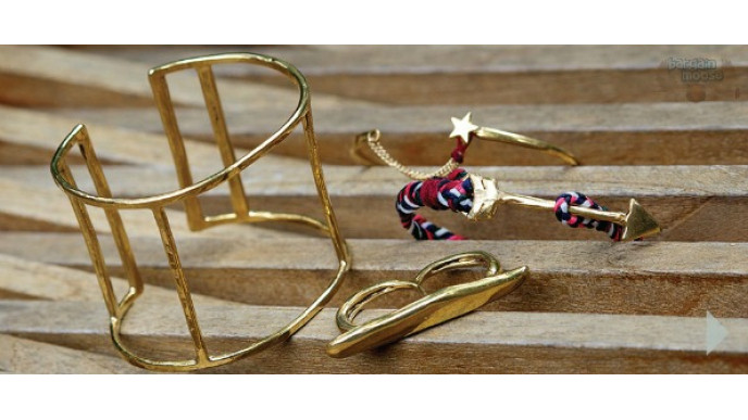 The Code Canada: Sale on Jewelry & Accessories