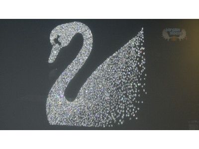 Swarovski Canada: Free Swan Charm With $190 Order 