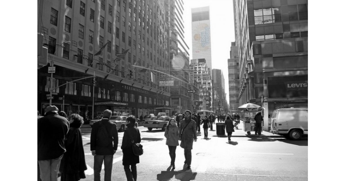 Bloomingdale's (US) Free Shipping To Canada