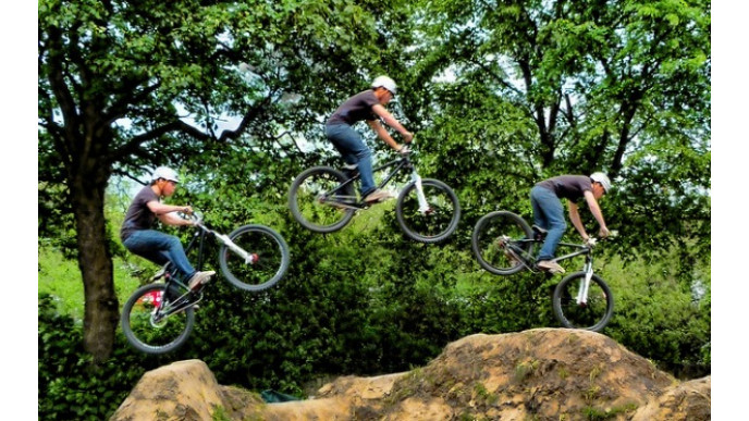 Chapters Canada: Hot Wheels Video Racer Micro Camera Car 75% Off