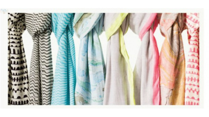 Chapters Canada: 25% Off Summer Scarves