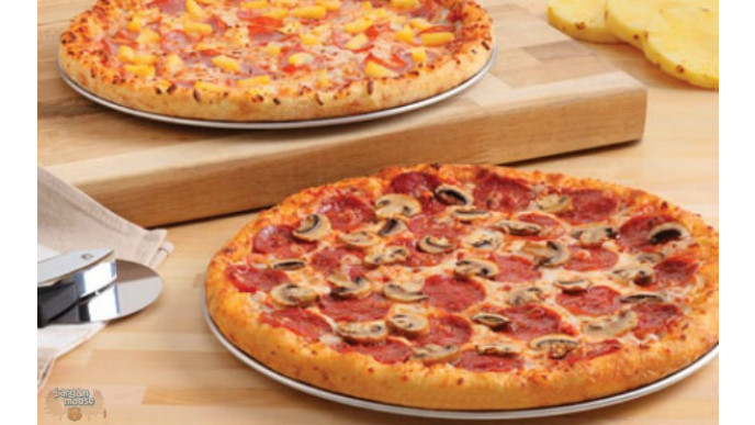 Domino's Pizza Canada: Get 2 Medium 2-Topping Pizzas For $15.98