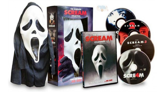 eBay Canada: Scream Complete Collection With Mask - $29.99