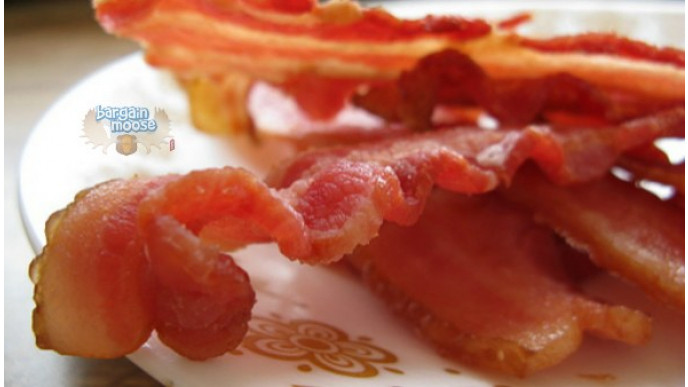 Canadian Freebies: Free Maple Leaf Natural Selection Bacon