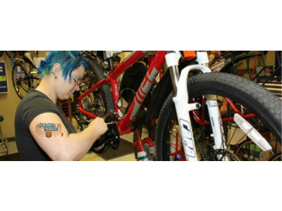 Mountain Equipment Co-op Canada: Free Bike Safety Check