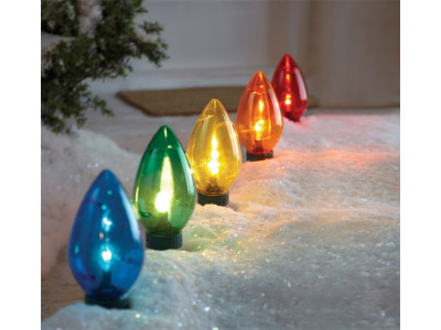 Giant Light Christmas Pathway Markers now only $25.49 @ Lowes Canada! (EXPIRED)