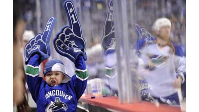 Free Canucks Fan Pack