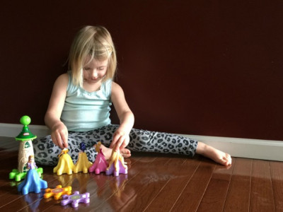 Little Tikes Gear Works Princesses Or Dinosaurs Were $25 | Now $12 @ Walmart Canada
