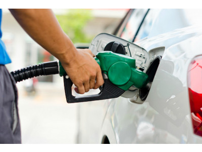 eBay Canada: $190 for (4) $50 Petro-Canada Gift Cards & FREE Fuel Savings Card ($25 Value)