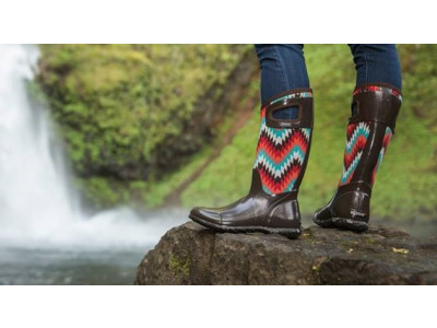 Boots & Sandals for Men, Women & Kids From $22.50 @ Bogs.ca!!