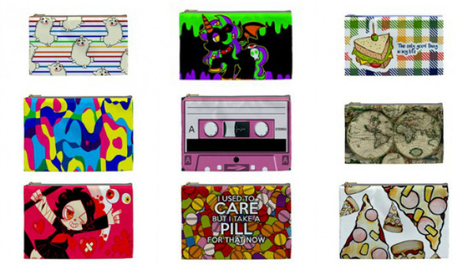 Cosmetic Bag Only 99¢ & Free Shipping @ CowCow