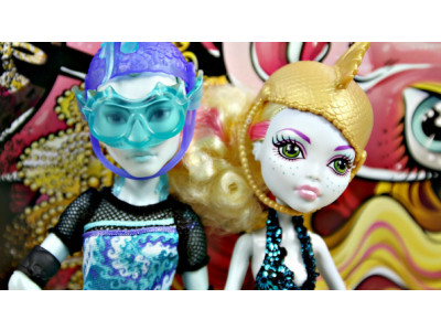 2-Pack Monster High Dolls Only $13 @ Walmart.ca *HOT*