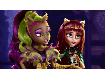 Monster High Freaky Fusion Dolls: Were $33 | Now $16 @ Walmart