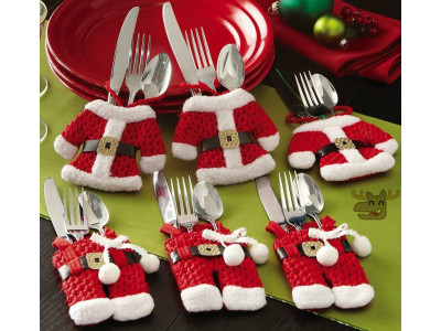 Santa Suit Christmas Silverware Holder Pockets Just $13 @ Amazon Canada