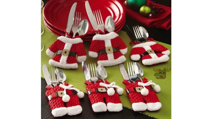 Santa Suit Christmas Silverware Holder Pockets Just $13 @ Amazon Canada