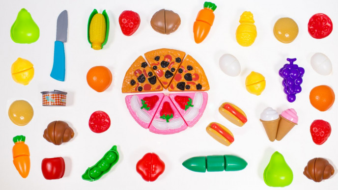 84 Piece Play Food Set Now $14 @ Sears.ca