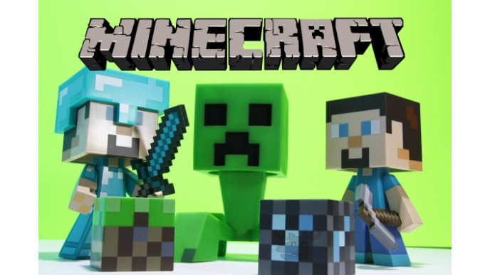 50% Off Minecraft 6'' Vinyl Figures - Steve & Creeper - Now $17.50 @ Chapters
