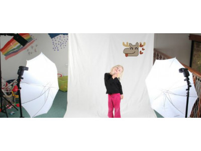 Photos Unlimited Canada: Get A Free Portrait Package & Free 16 x 20 Canvas