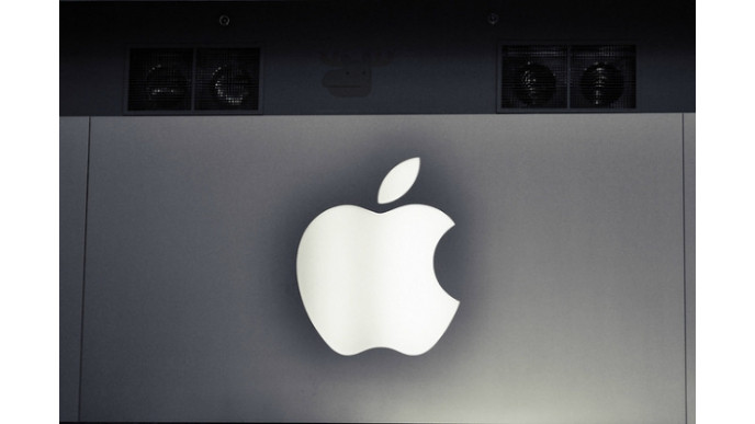 nCrowd: $19 for 2x Apple Headphones & Free Shipping Only $15.20 (EXPIRED)