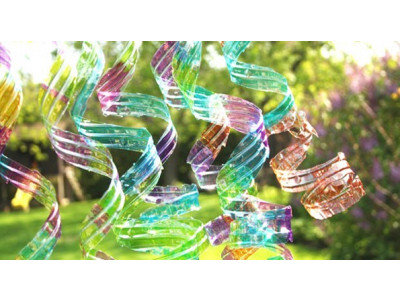 Cheap & Crafty: Water Bottle Wind Spirals!