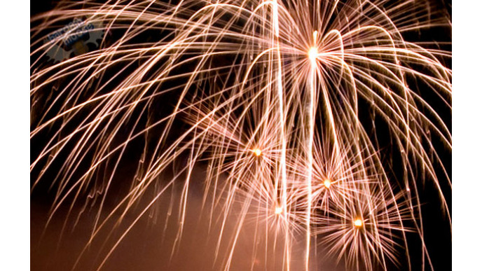(LAST DAY!) Costco Canada: $80 Off Rolling Thunder Fireworks Kit - Now $220 & Free Shipping (EXPIRED)