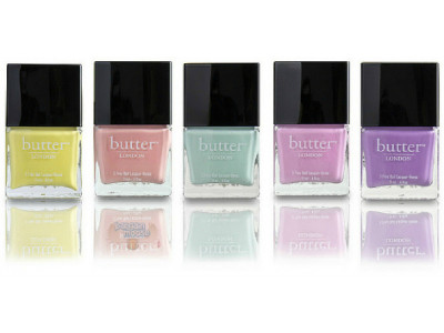 Hudson's Bay: $10 off $75 Beauty & 3 Free Samples & Gifts with Purchase