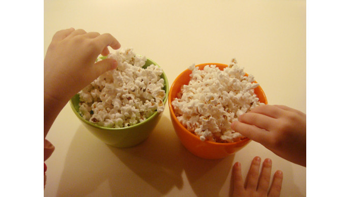 Walmart Canada: Nostalgia Popcorn Maker Was $200 | Now $89 & Free Shipping (EXPIRED)