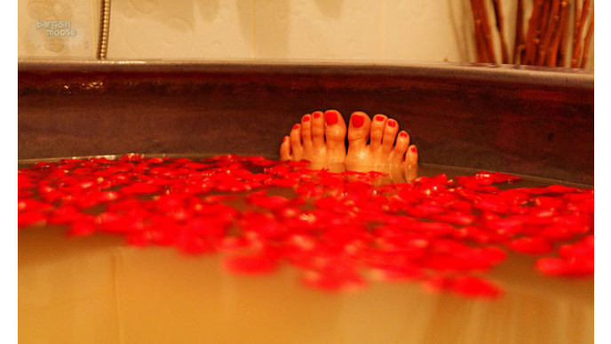 Costco Canada: 2 x $50 WaySpa e-Gift Cards For Just $75!