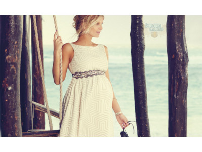 Thyme Maternity: Extra 50% Off Sale Dresses & Shirts (Tops from $5, etc)