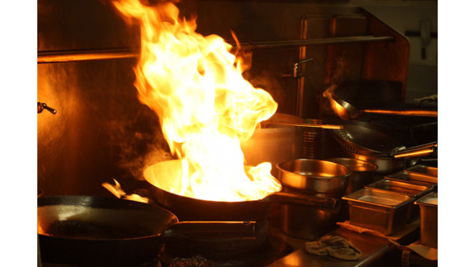 Hudson's Bay Canada: Zwilling J.A. Henckels Truclad 12 Inch Wok Was $250 | Now $75 (FS @ $99)