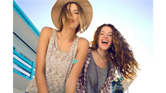 Bluenotes Canada: Graphic Tees For Girls & Guys Only $5 & Free Shipping