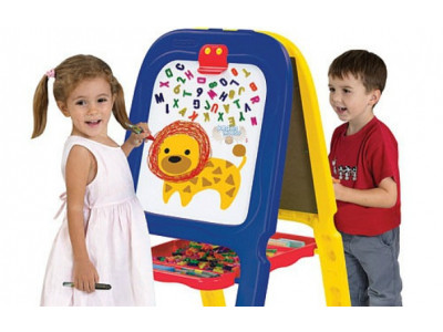 Toys R Us Canada: Crayola 3-in-1 Easel Was $55 | Now $33 & Free Shipping