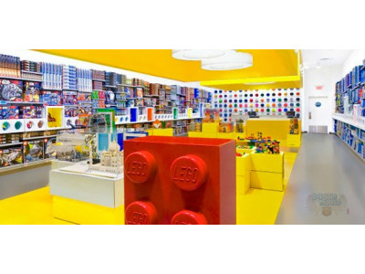 LEGO Store: Free Robot with Monthly Mini Model Build (EXPIRED)