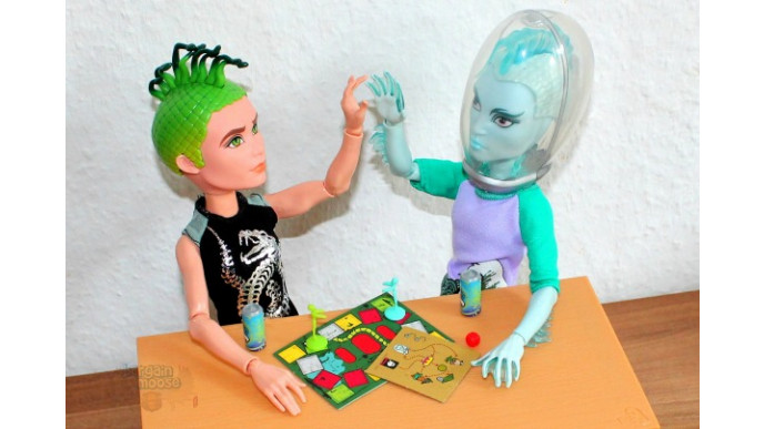 Toys R Us: Monster High Manster 2 Pack Was $45 | Now $24.97 (FS & $25)