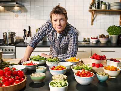 Hudson's Bay Canada: 91% Off Jamie Oliver by T-Fal 11pc Cookware Set + Bonus Autrographed Frypan - Was $1000 | Now $92 (EXPIRED)