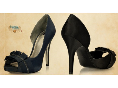 Edriana Heels Only $39.98 & Free Shipping @ Brown's Shoes Canada Boxing Day Sale (EXPIRED)