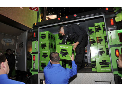 Best Buy Canada: $150 Off Refurbished Xbox One Console With Kinect + 2 Digital Games - Just $350 (Starts @ 8pm)